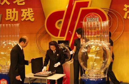 全国彩票弃奖超25亿，中大奖有效期是多久？是以现金形式兑奖吗？