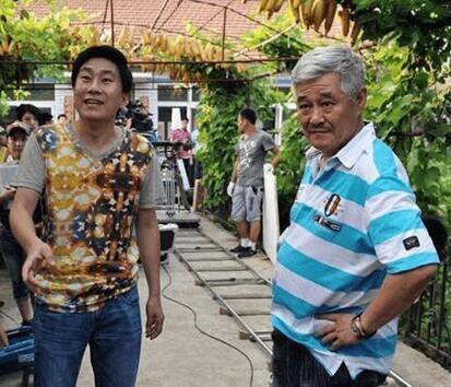 赵本山的弟子再爆丑闻，这弟子婚内出轨也就罢了，还转移财产