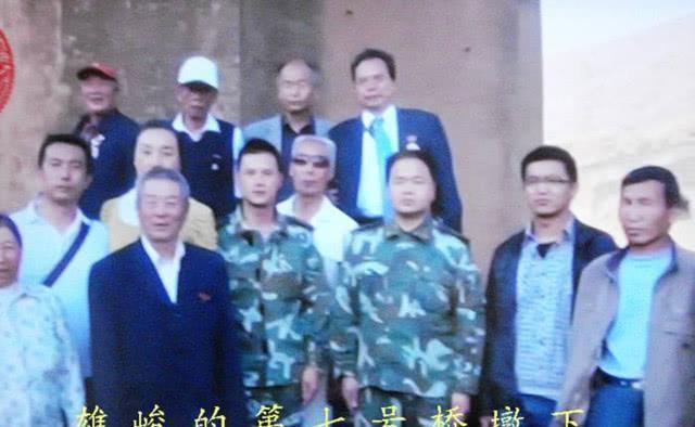 21岁小战士跌进桥墩牺牲，遗体封入其中，引起人们强烈质疑