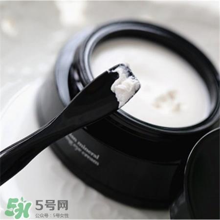 Armani阿玛尼眼霜多少钱?阿玛尼眼霜专柜价格