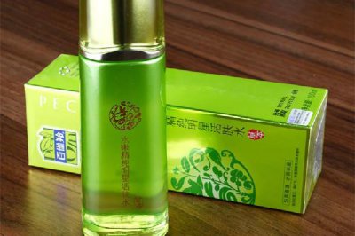 ​百雀羚水乳适合敏感肌吗 百雀羚水乳好用吗