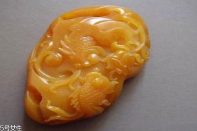 ​应该怎么挑选中华黄玉呢 中华黄玉的医用价值是什么呢