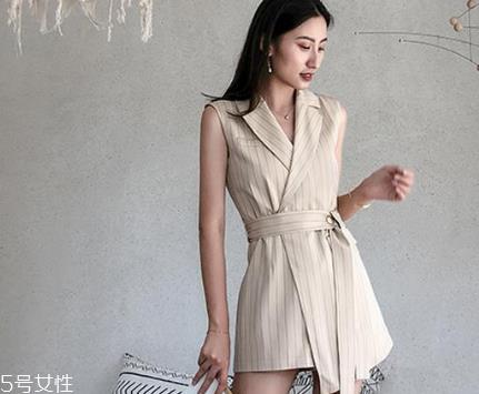 白领上班穿什么衣服？白领mm穿搭图片