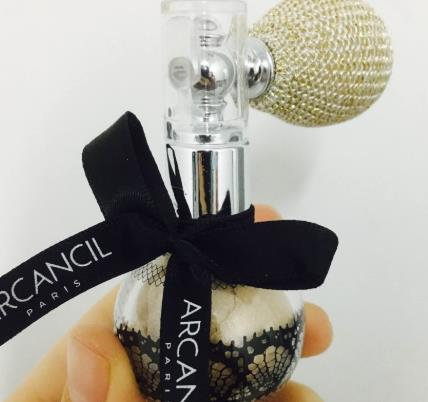 arcancil艾呵苏闪粉喷雾怎么样？arcancil闪粉喷雾哪款好
