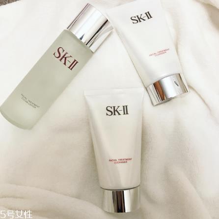 sk2洗面奶好用吗？skii净肌洁面乳