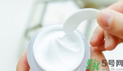clio珂莱欧素颜霜用完要卸妆吗?clio珂莱欧素颜霜的功效与作用