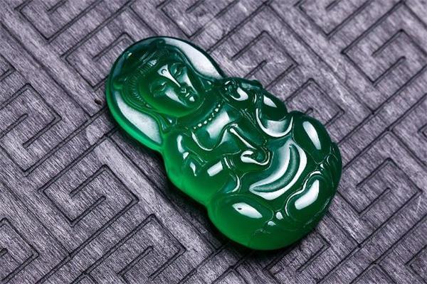 澳洲玉是什么玉 澳洲玉和翡翠的区别
