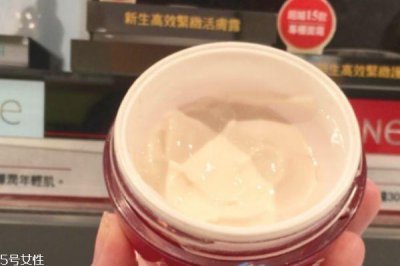 ​olay大红瓶和空气霜区别 按照肤质选择