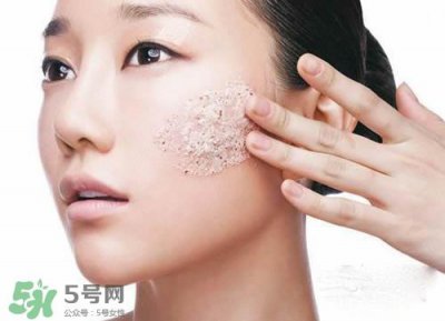​先用磨砂膏还是先用洗面奶？磨砂膏和洗面奶哪个先用？