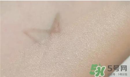 雅诗兰黛持妆气垫怎么用?雅诗兰黛持妆气垫用法