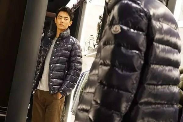 羽绒服适合用皂粉洗吗 洗羽绒服用皂粉好还是洗衣液好