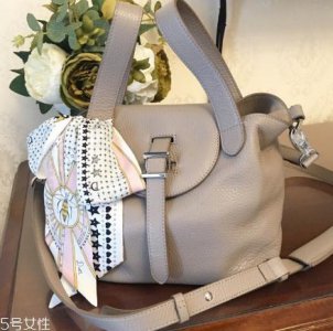 ​meli melo摇篮包多少钱？原来它这么便宜