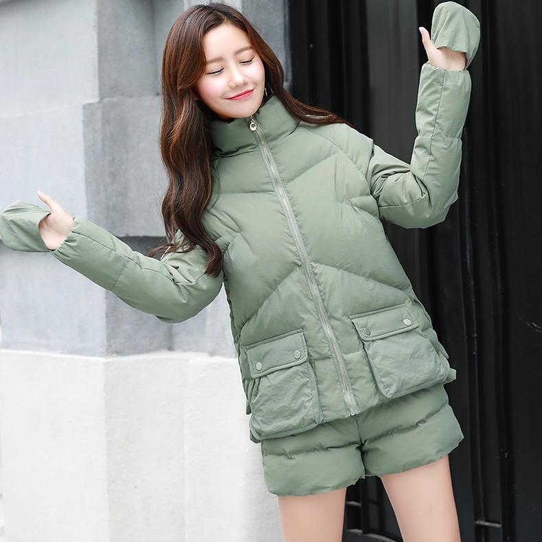 短款羽绒服什么颜色好看 6种颜色回归青春无敌