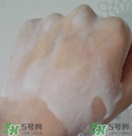 嘉媚乐银杏果净澈透白洁面乳好不好?嘉媚乐银杏果净澈透白洁面乳怎么样?