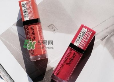 ​妙巴黎霓彩迷光唇釉色号_妙巴黎霓彩迷光唇釉试色