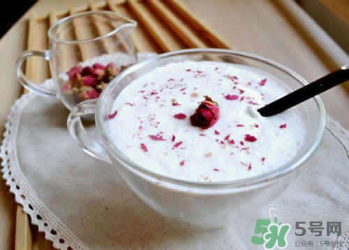 玫瑰水可以做面膜吗？玫瑰水怎么做面膜？