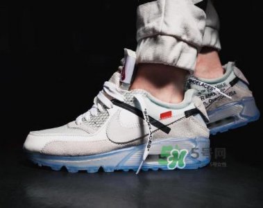 ​off white与nike air max 90联名运动鞋上脚效果怎么样？