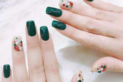 ​美甲有裂纹 美甲有裂纹了怎么办