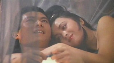 ​香港R级片：王小凤、萧小华上演大尺度，在镜头前竟假戏真做