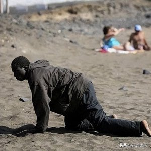​30张关于人性的震撼照片每一张都直击内心！