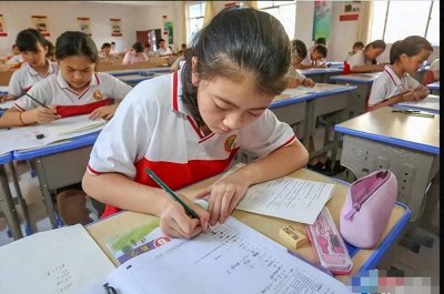 ​孩子考砸了，千万不要对孩子说“考不好没关系”，聪明父母这么说