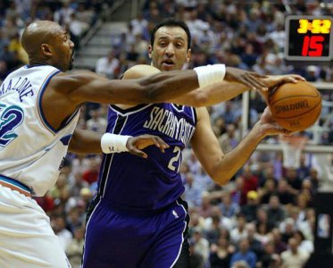 ​迪瓦茨：最早进入NBA的外国人，攻防俱佳的爱国者
