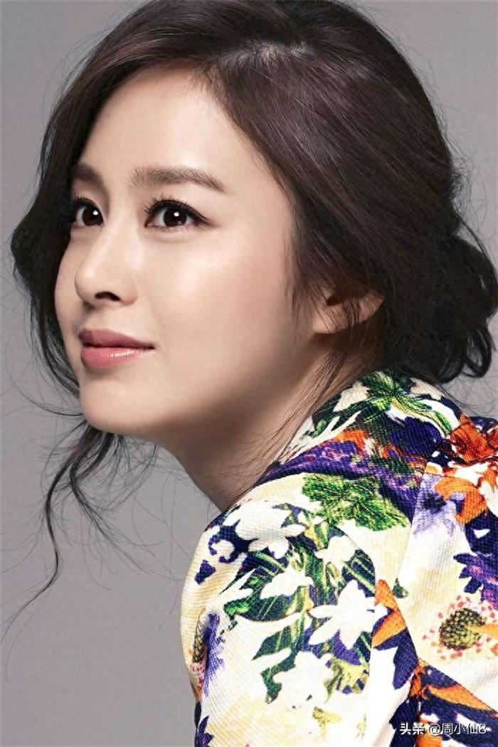 明星金泰熙，韩国娱乐圈演员，被誉为韩国“十大最美女星之一”