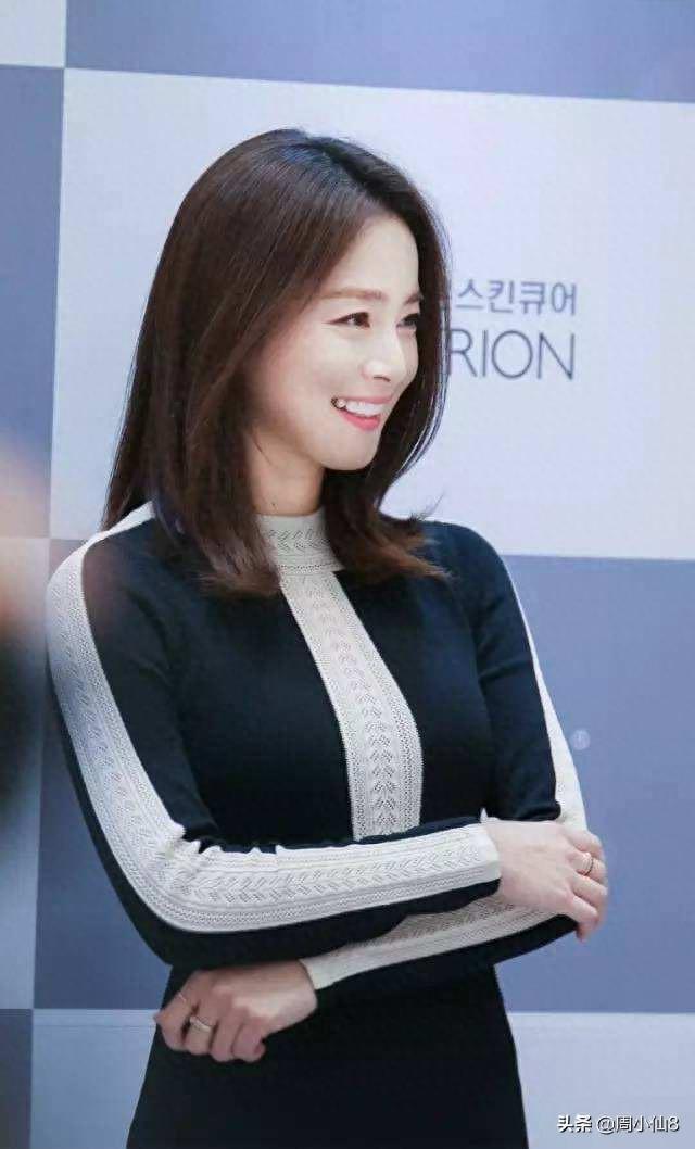 明星金泰熙，韩国娱乐圈演员，被誉为韩国“十大最美女星之一”