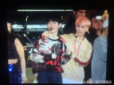 ​shinee金钟铉和key真的是情同兄弟，很感动！