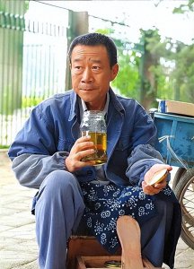 ​原来他就是李雪健的儿子，不靠父亲靠自己，名气不小