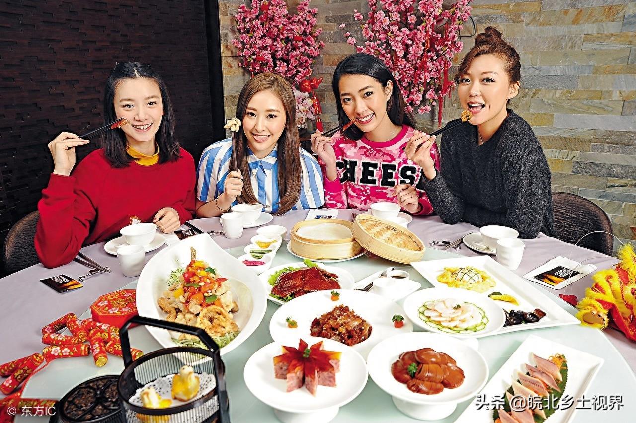 10张全国各地吃年饭图，家家户户团团圆圆过大年，喜迎新春佳节