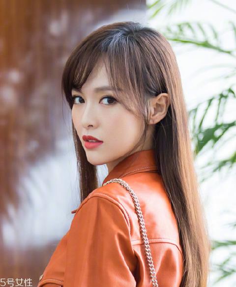 美瞳戴着不舒服怎么办