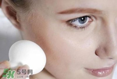 ​气垫容易闷痘吗？气垫闷痘怎么办？