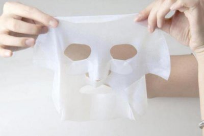 ​面膜刚敷脸上刺痛过一会儿就好了 敷面膜脸上刺痛