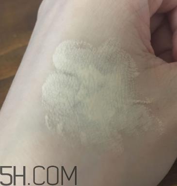欧珀莱轻盈倍润粉底液怎么样_好用吗