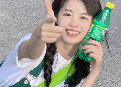 ​描写可爱小女孩的短句 好可爱的小女孩的句子