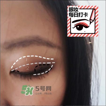 新手日常眼妆教程及眼影盘推荐