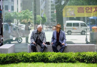 ​韩国统计厅：约50年后韩国近一半人年满65岁