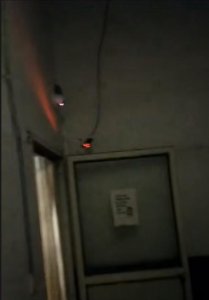 ​江苏一工厂在男厕装监控，员工反映不合理被踢出工作群还遭劝退？回应：装错了