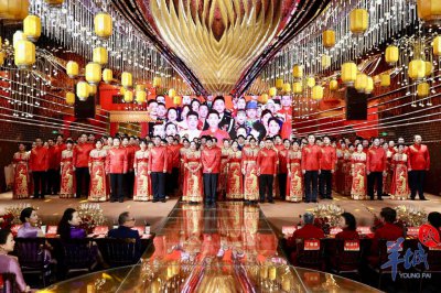 ​家国同庆！深圳75对新人喜结良缘