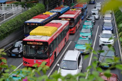 ​新规出台，城市公交如何驶向未来？