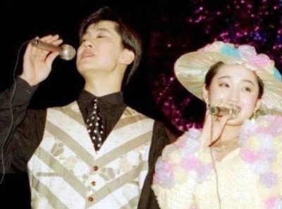 ​昔日的金童玉女，毛宁为啥不娶杨钰莹？看完这些照片你就明白了