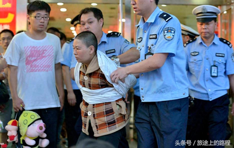 他们被称为“饥饿”宝宝，肋骨清晰可见，医生称：不救活不了三天