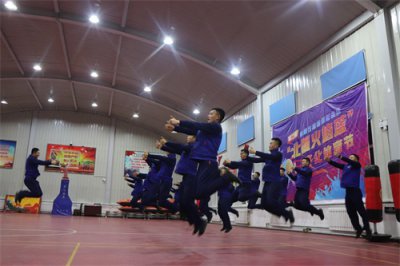 ​心理健康操，“嗨”出好心态