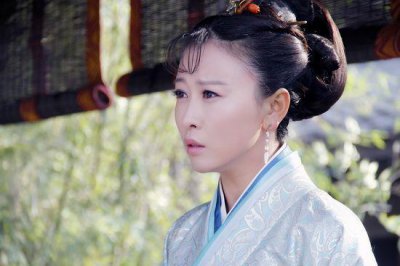 ​“凉凉的热搜”，深圳海关正式回应毛俊杰，网友：谁给你的优越感