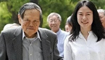 ​曝翁帆为杨振宁生下101岁儿子，婴儿正面照曝光疑遗产将重新分配