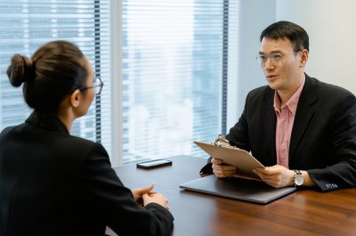 ​我，法院的书记员，透露收入，揭秘为什么大学生愿意当临时工