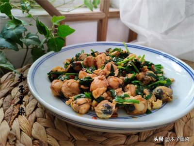 ​这海鲜7元1斤，与韭菜鸡蛋搭配味更鲜，8元炒1盘，全家吃开心