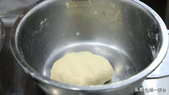 家庭烤箱烤烧饼上下火多少度,多少分钟（烤烧饼的烤箱温度）