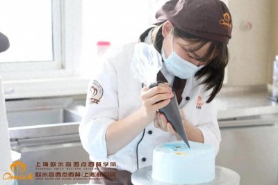 ​烘焙学徒的真实一天！0基础，初高中生，我劝你别去